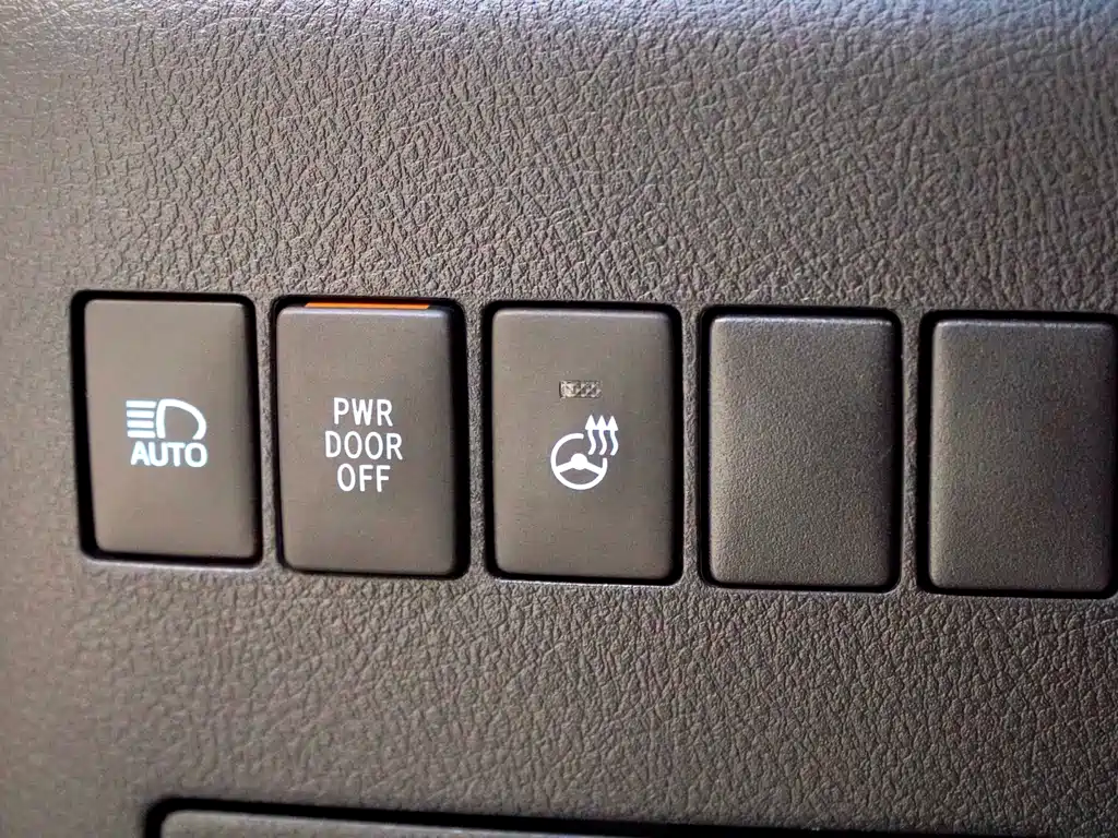 Toyota Alphard 2016 — фото 20