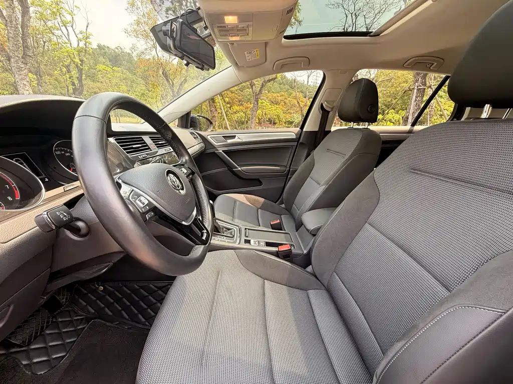 Volkswagen Golf 2020