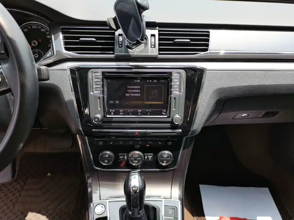 Volkswagen Passat 2019 — фото 13