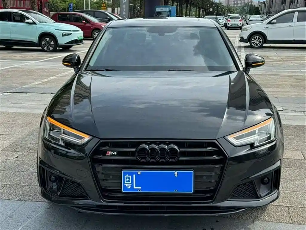 Audi A4L 2016 — фото 2