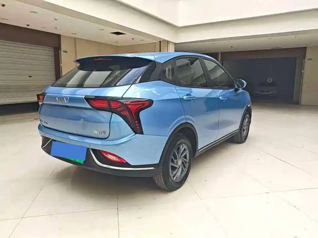Neta V 2022