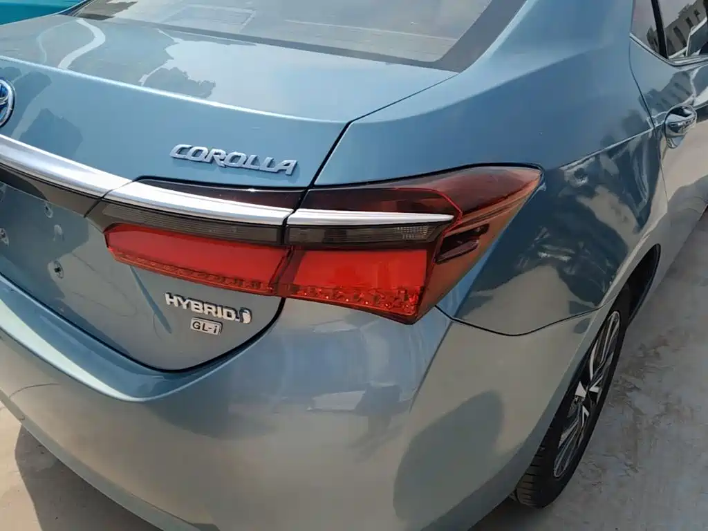 Toyota Corolla 2018 — фото 8