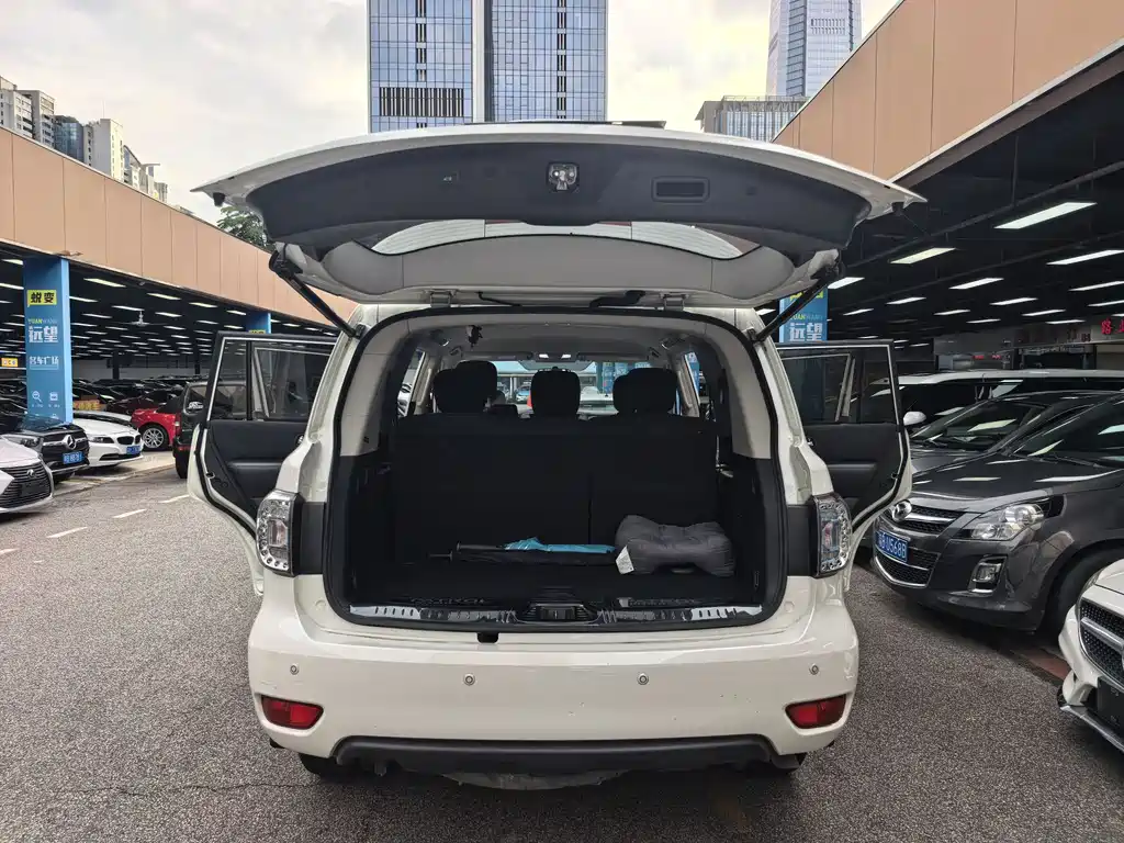 Nissan Patrol 2018 — фото 11