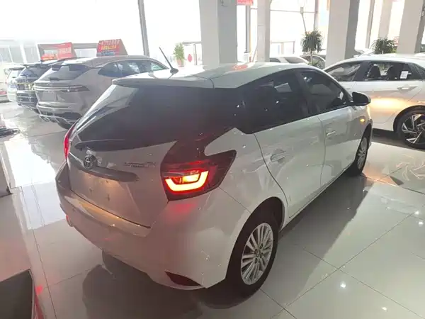 Toyota Vios FS 2022