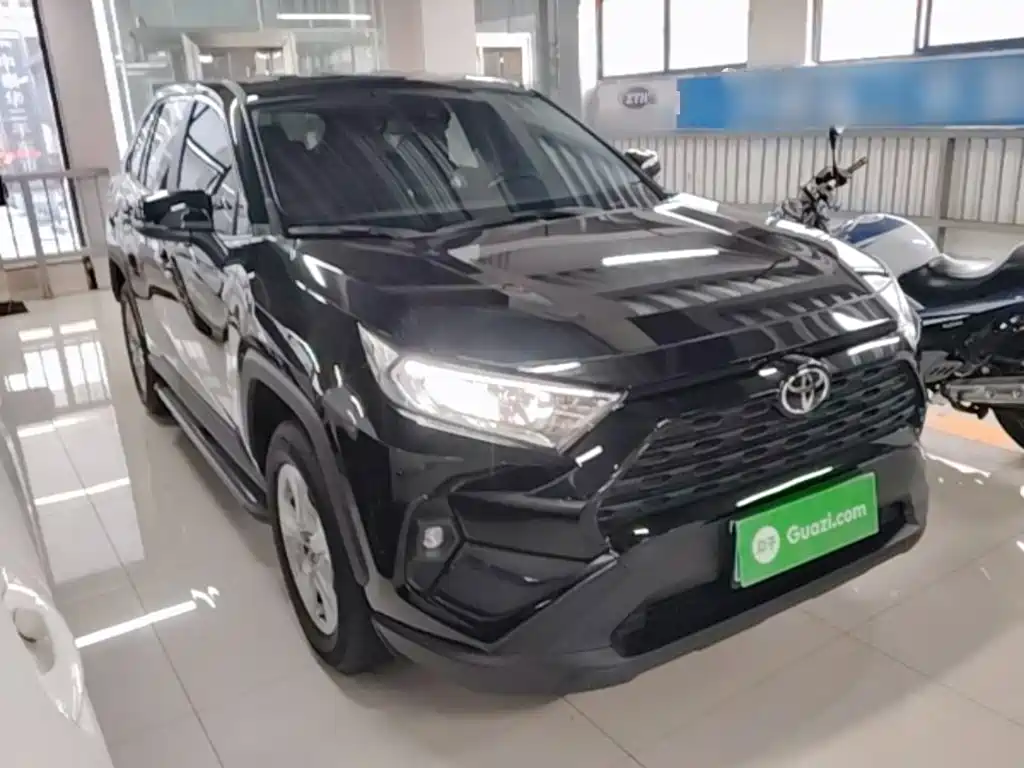 Toyota RAV4 2025