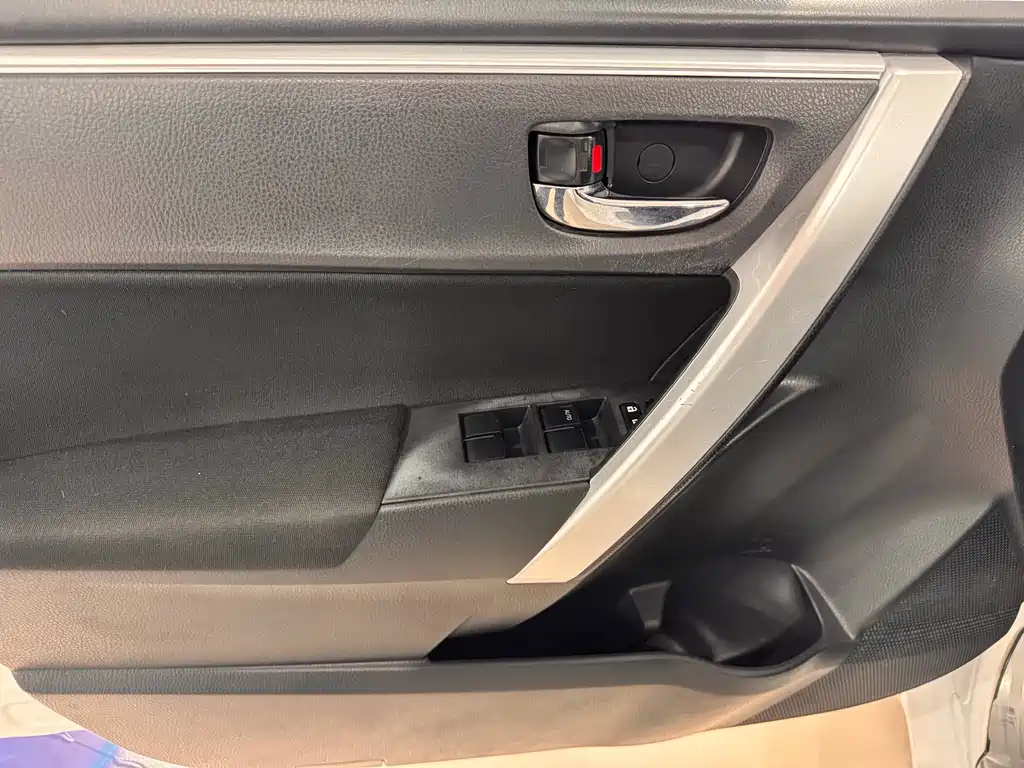 Toyota Corolla 2019 — фото 9