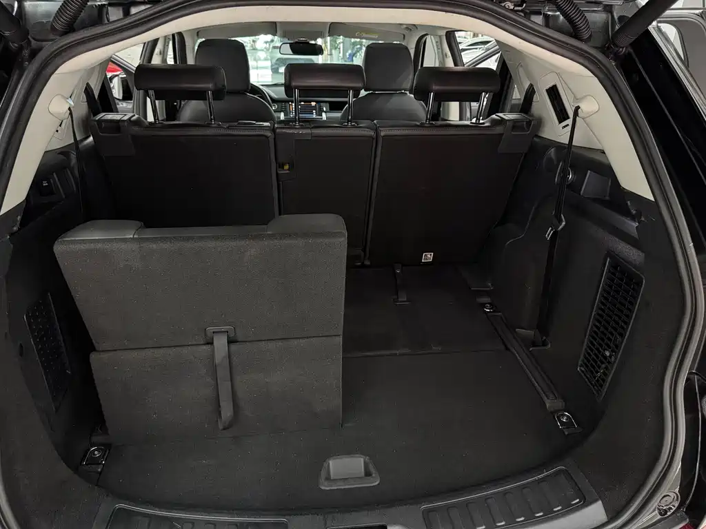 Land Rover Discovery Sport 2016 — фото 17