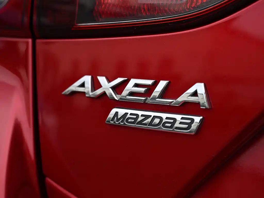 Mazda 3 Axela 2014 — фото 30