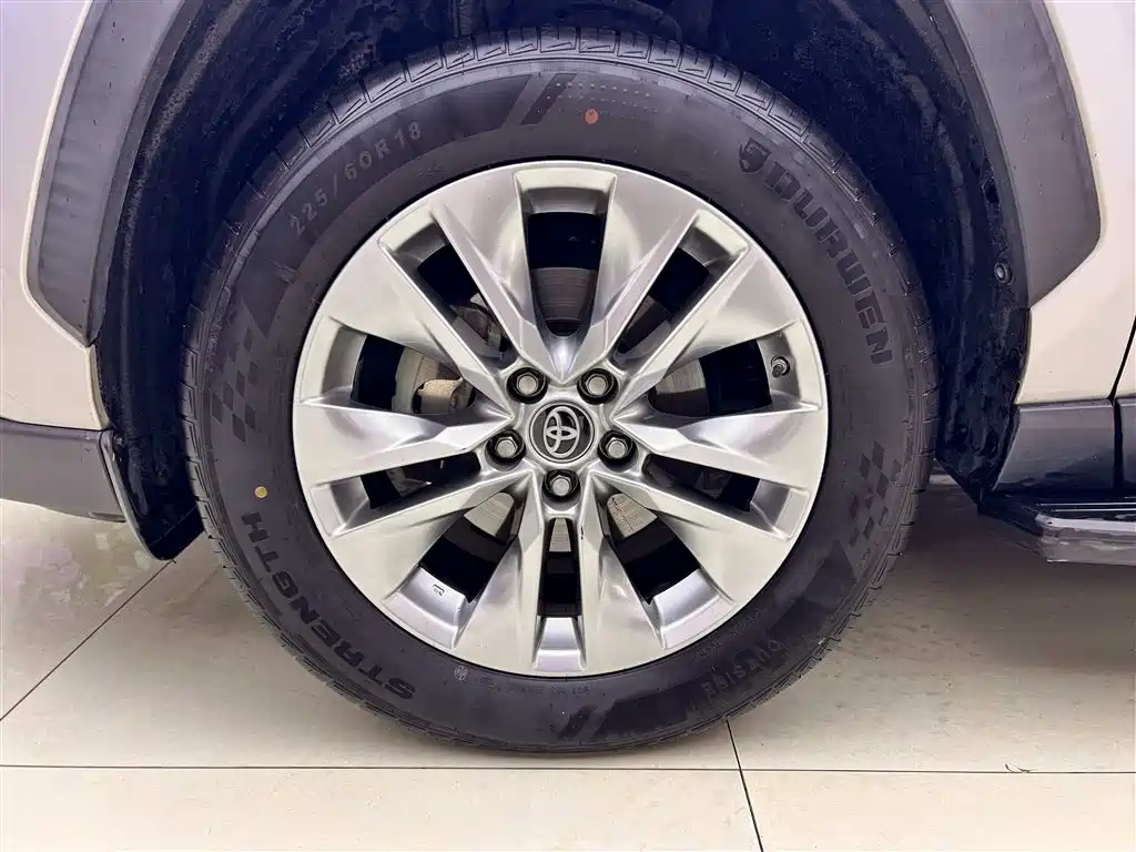 Toyota Wildlander 2021 — фото 21