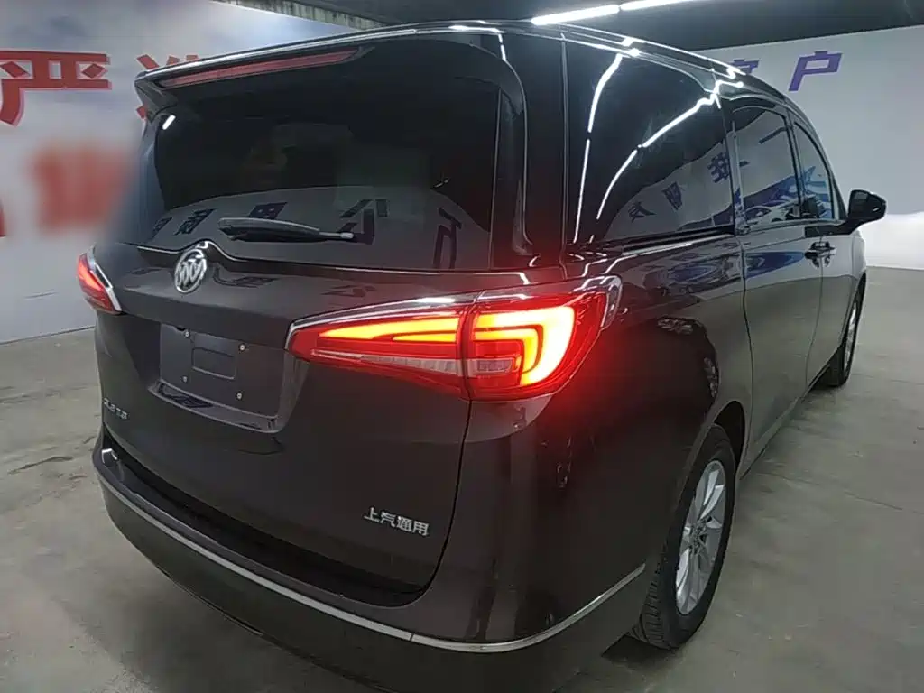 Buick GL8 2018