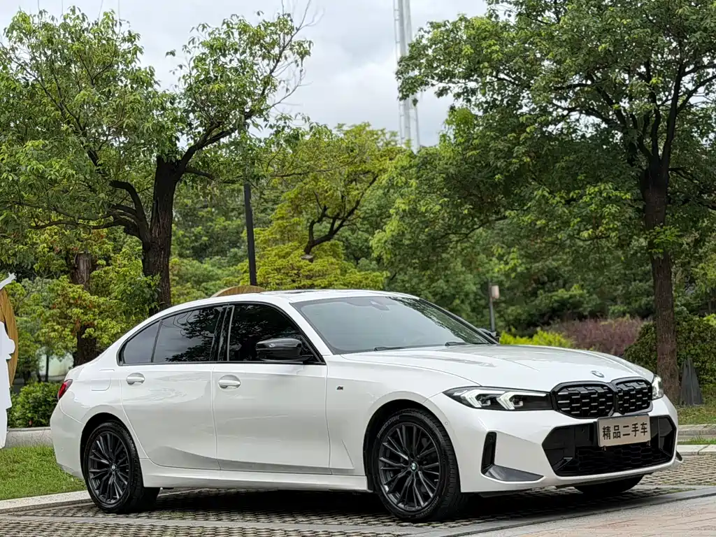 BMW 3 Series 2024