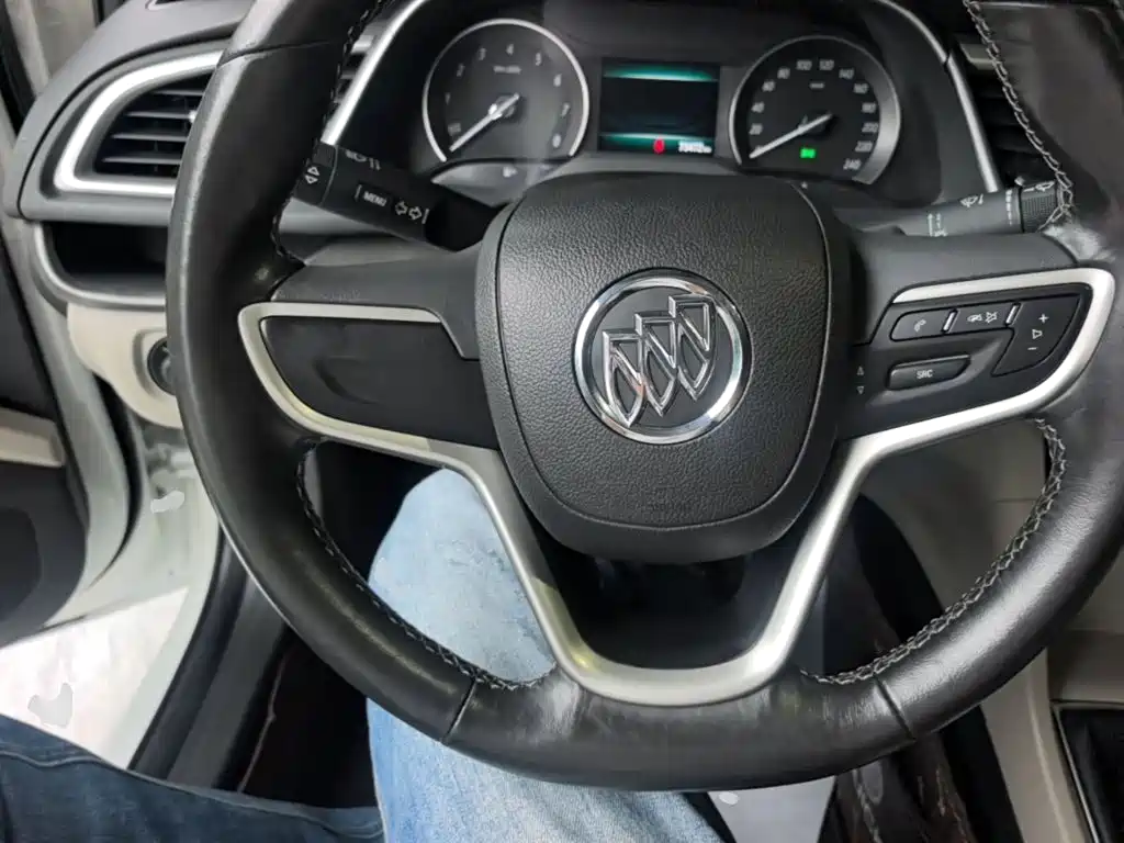 Buick Excelle 2018 — фото 11