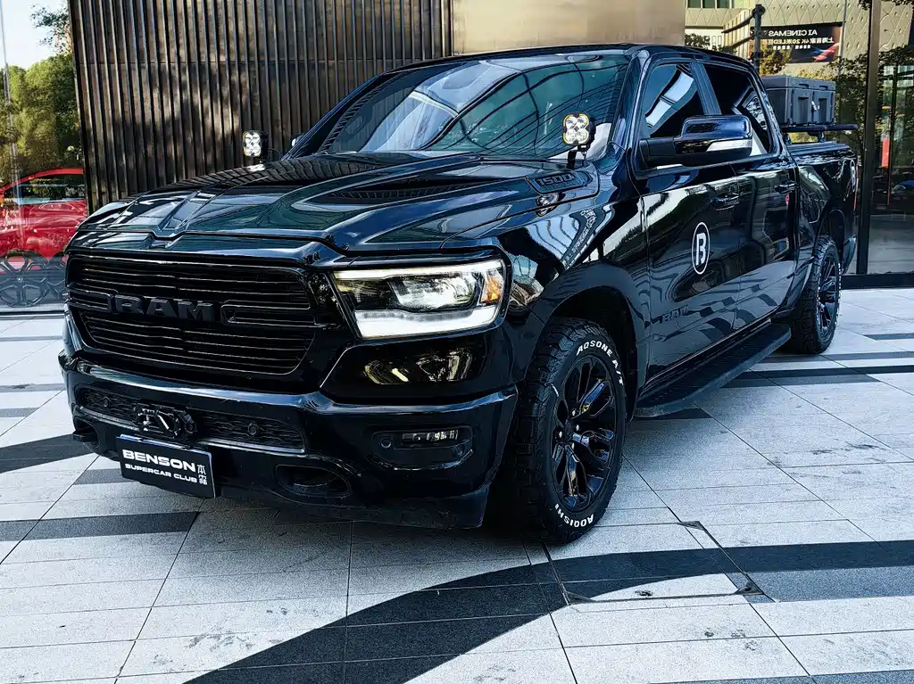 RAM Trucks 2019 — фото 1