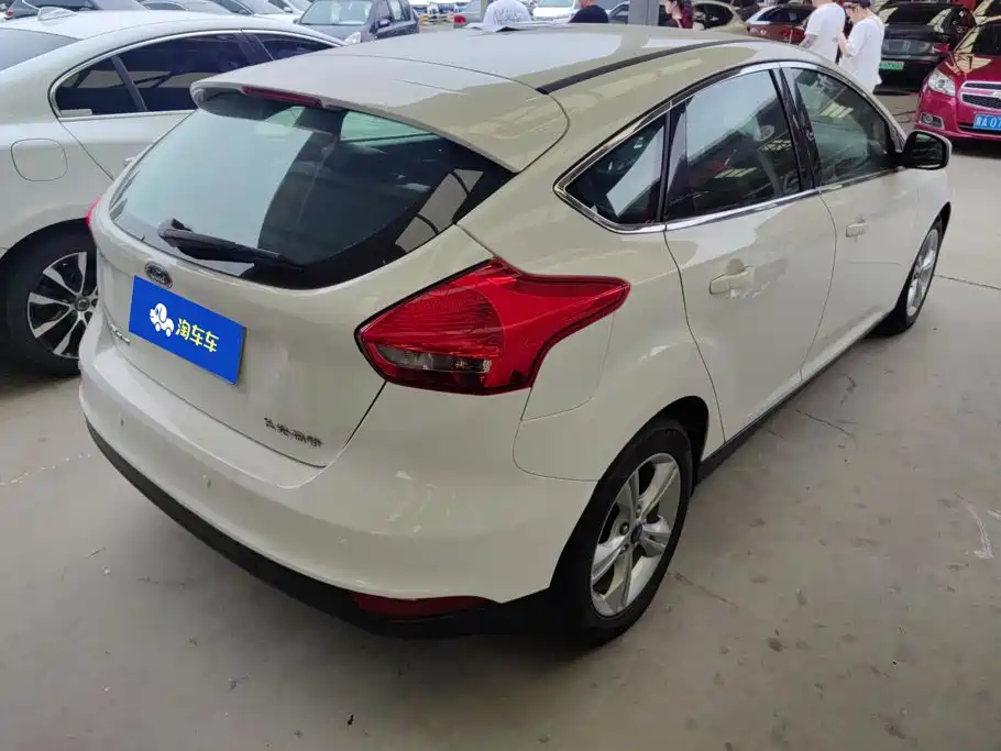 Ford Focus 2016 — фото 3