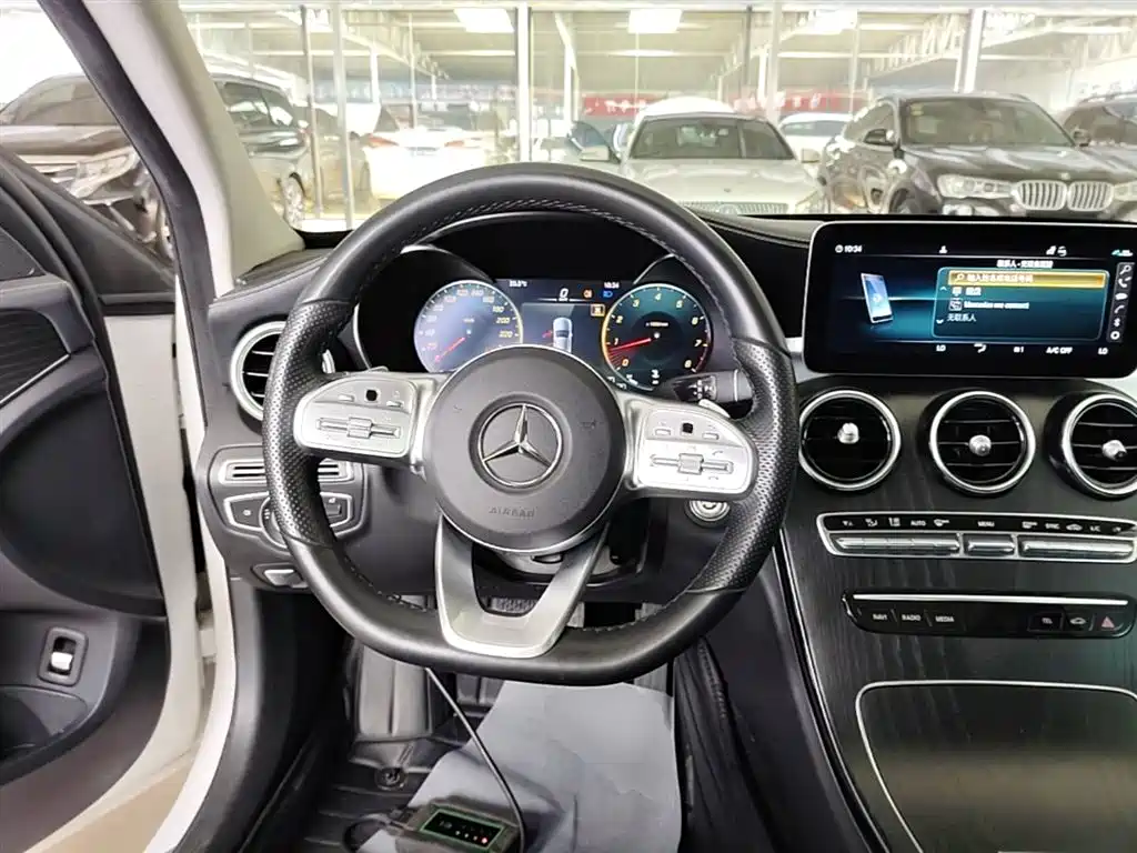 Mercedes-Benz C-Class 2021 — фото 11