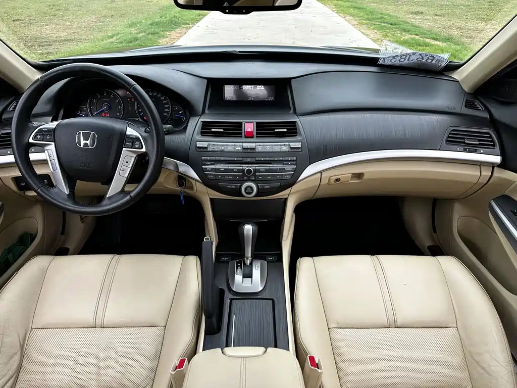 Honda Crosstour 2012 — фото 16