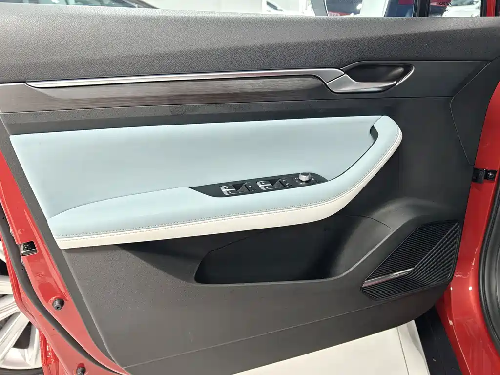 Geely Emgrand S 2023 — фото 15