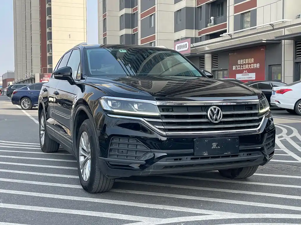 Volkswagen Touareg 2020 — фото 2