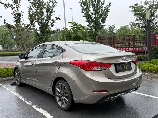 Hyundai Elantra Langdong 2015