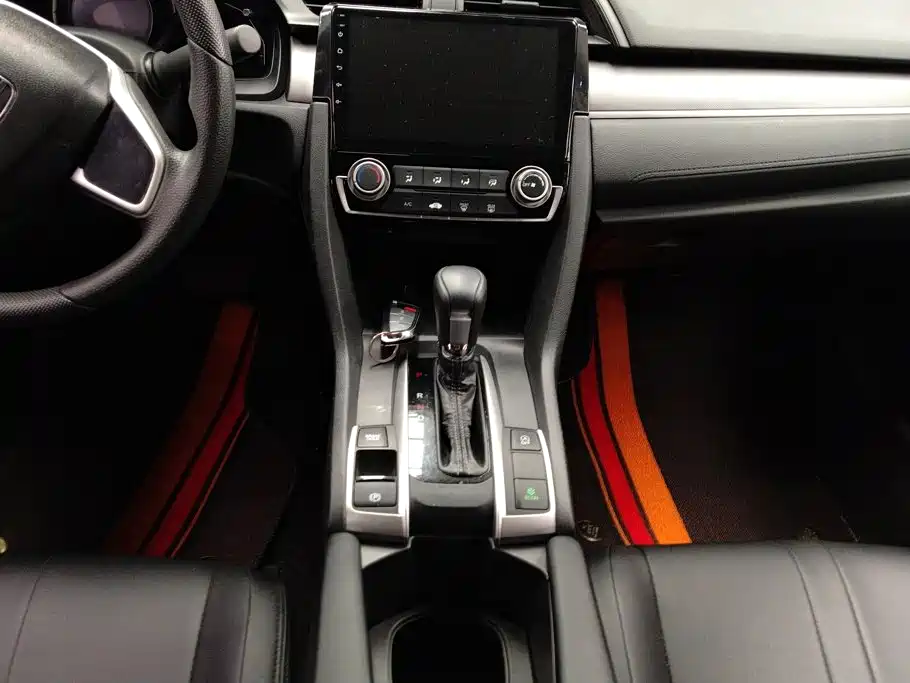 Honda Civic 2019 — фото 16