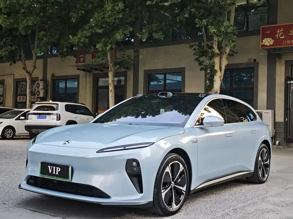 NIO ET5 2025