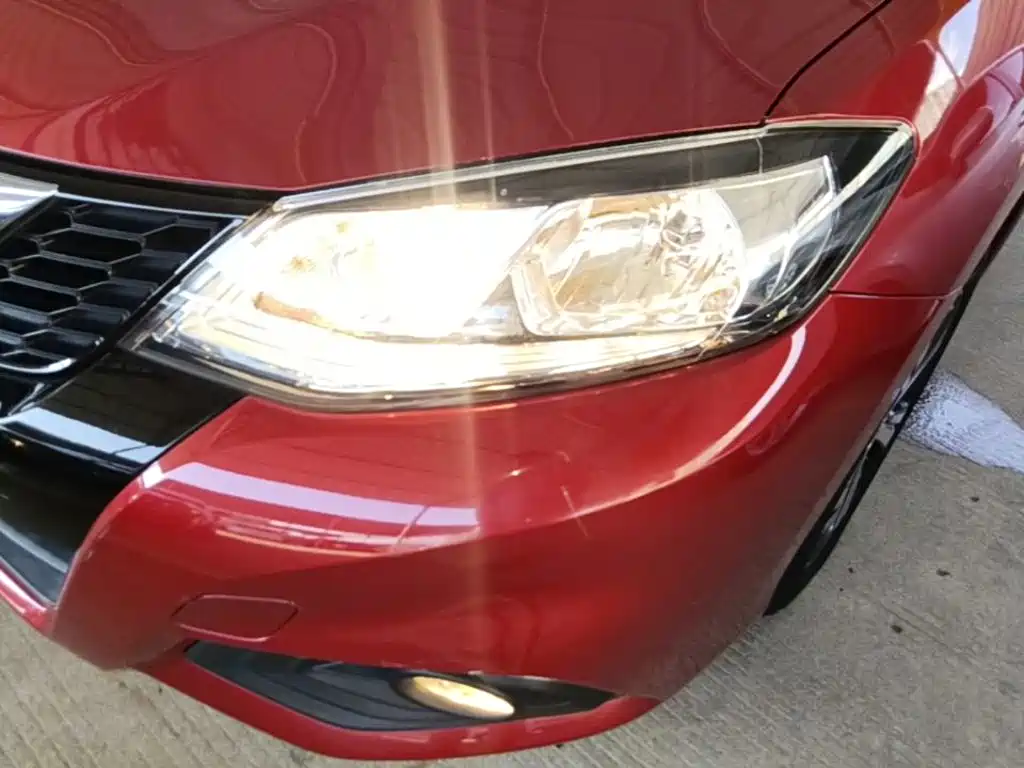 Nissan Tiida 2018 — фото 24