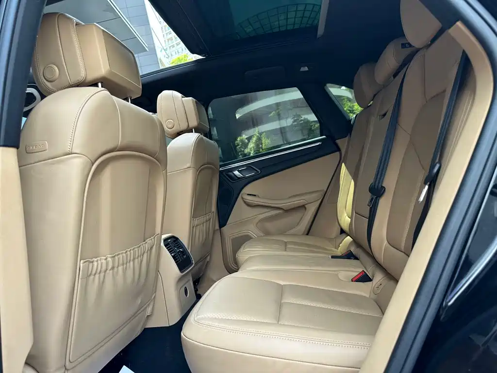 Porsche Macan 2018 — фото 9
