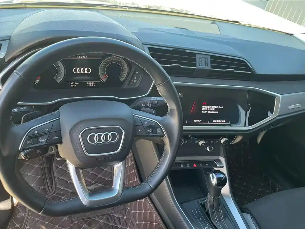 Audi Q3 2022 — фото 2