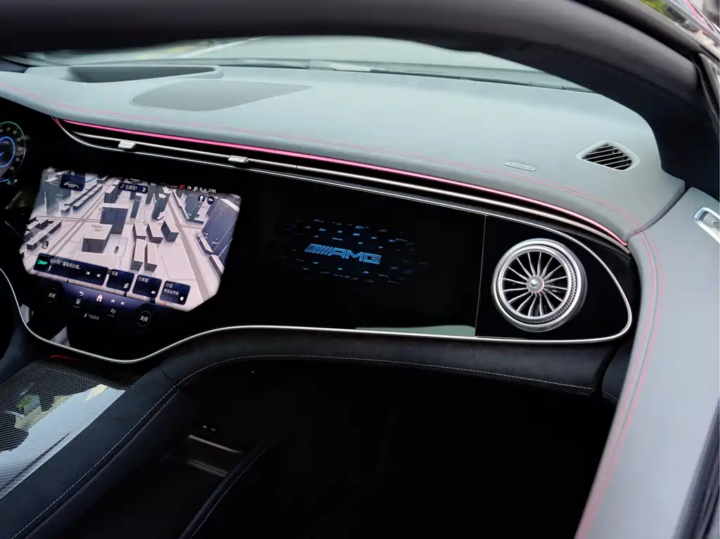 Mercedes-Benz EQS AMG 2025 — фото 18