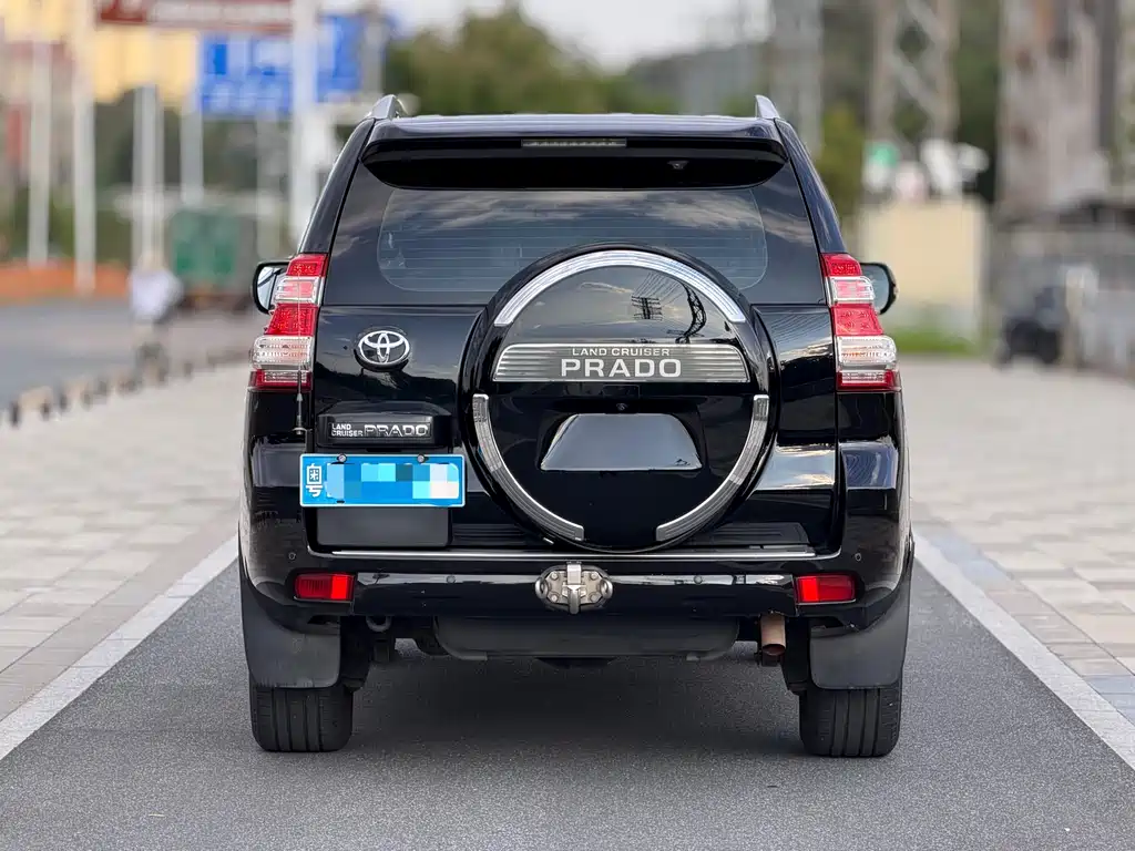 Toyota Prado 2015 — фото 6