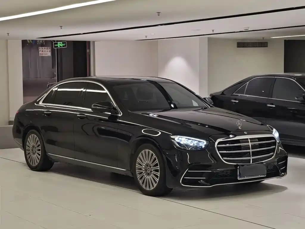 Mercedes-Benz E-Class 2021