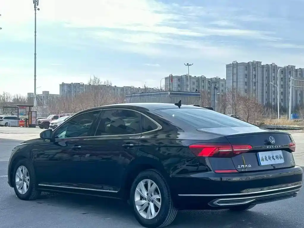 Volkswagen Passat 2021