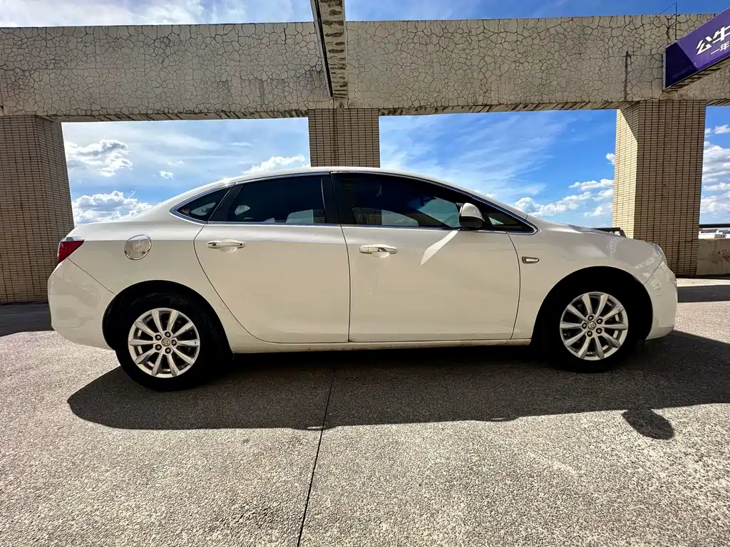 Buick Excelle 2014