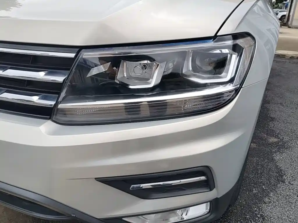 Volkswagen Tiguan L 2020 — фото 24