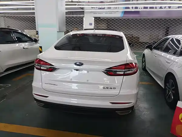 Ford Mondeo 2021