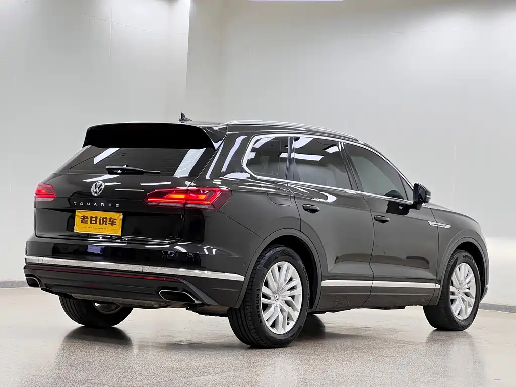 Volkswagen Touareg 2019 — фото 7