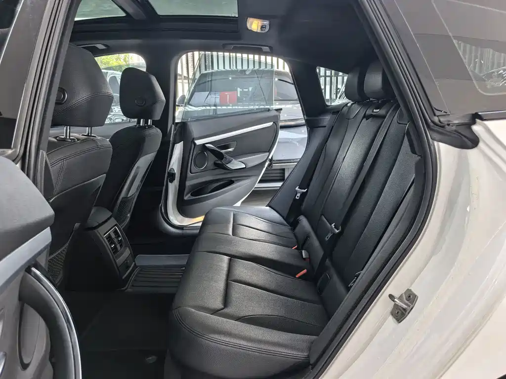 BMW 3 Series GT 2020 — фото 11