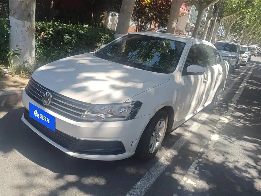 Volkswagen Lavida 2015