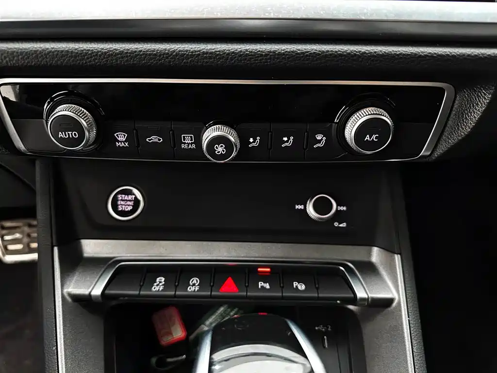 Audi Q3 2022 — фото 21