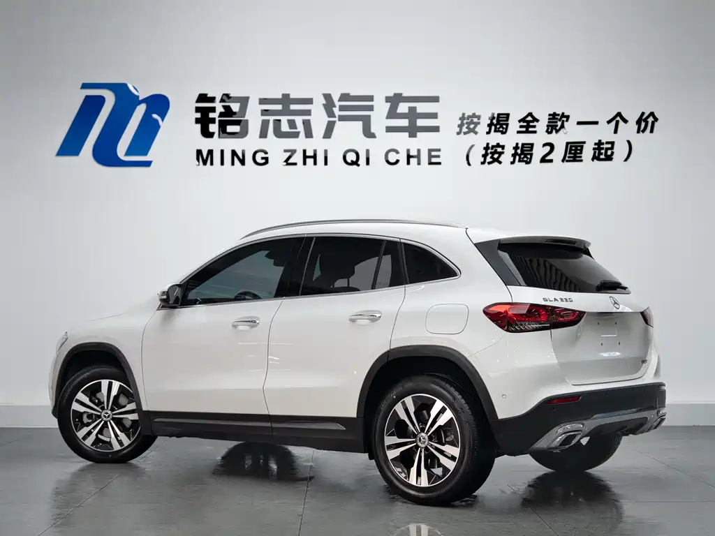 Mercedes-Benz GLA 2023 — фото 4