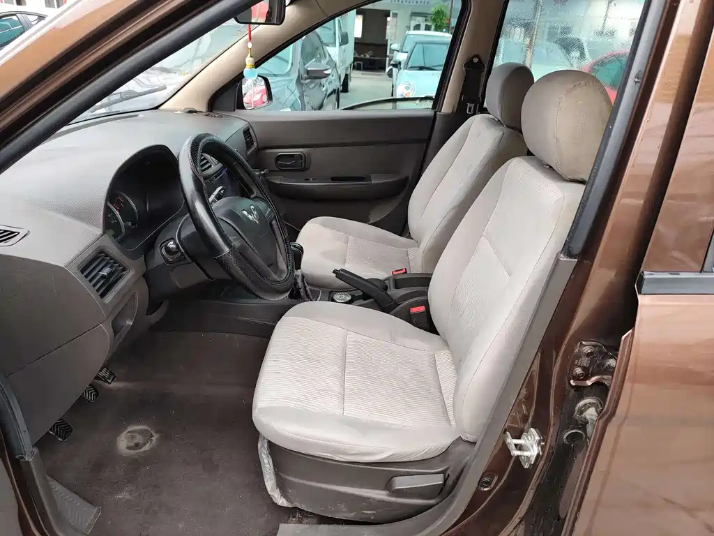 Wuling Hongguang 2017