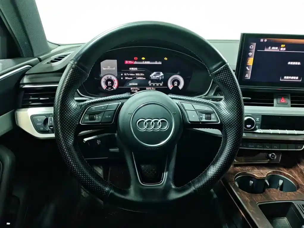 Audi A4L 2021 — фото 11