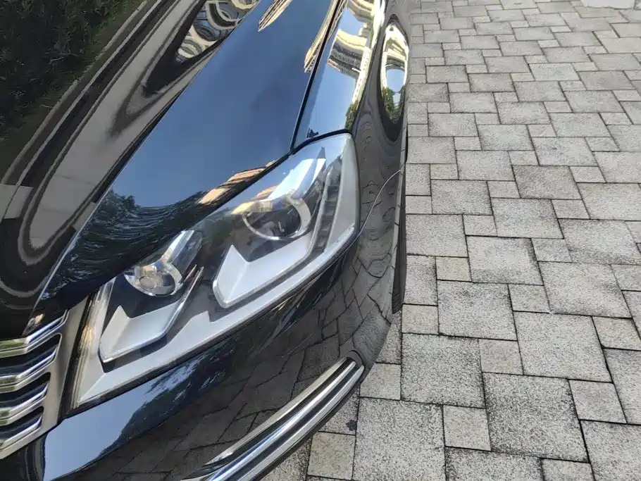 Volkswagen Magotan 2012