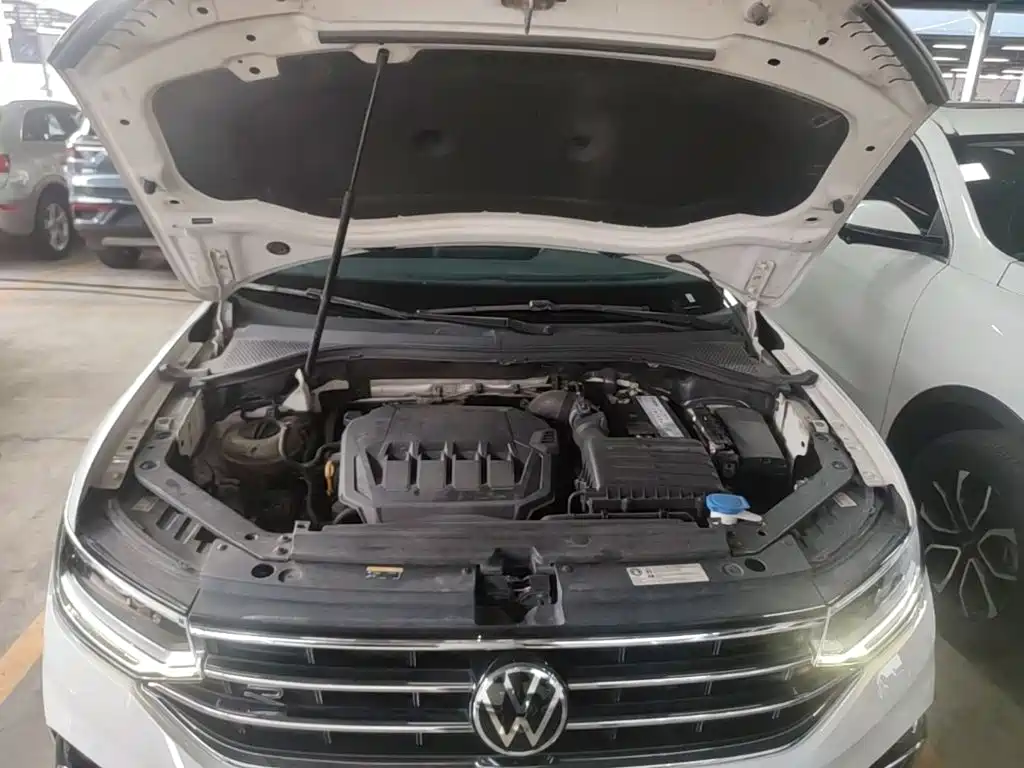 Volkswagen Tiguan L 2021 — фото 20