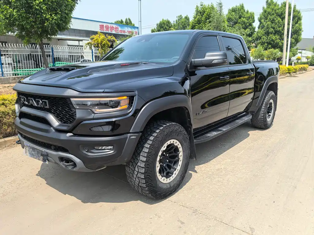 RAM Trucks 2023 — фото 1