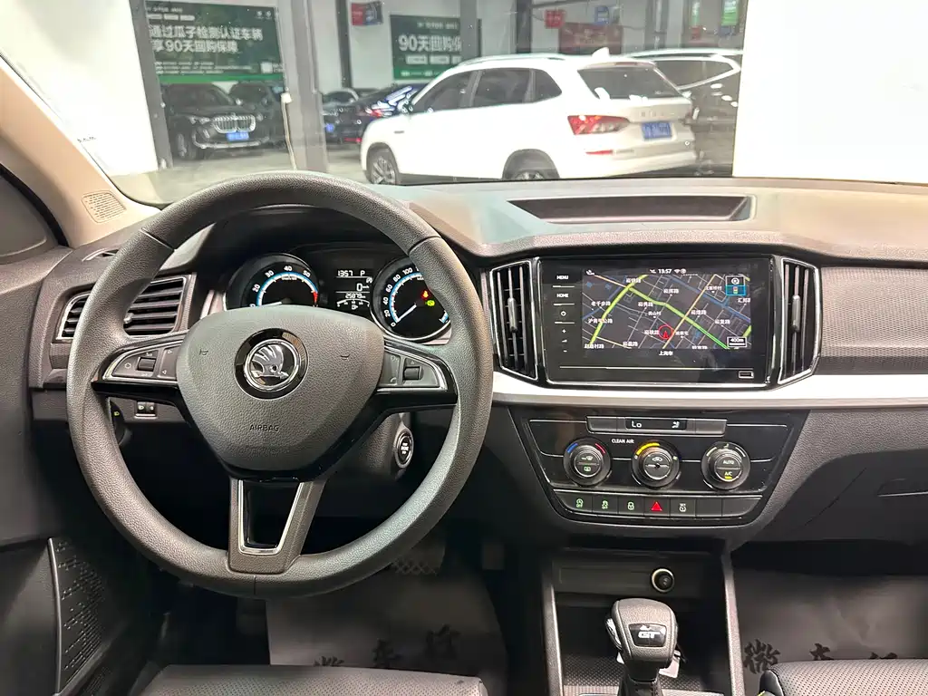 Skoda Kamiq 2022 — фото 20