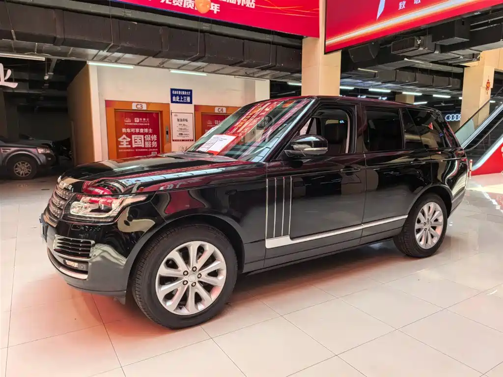Land Rover Range Rover 2017 — фото 1