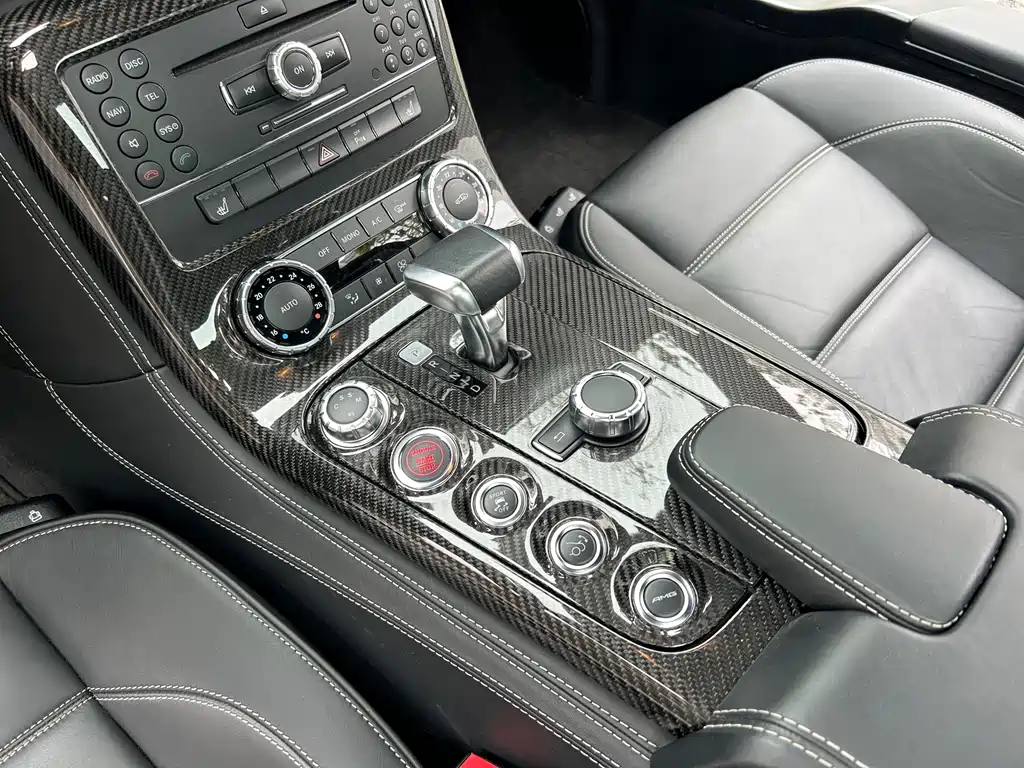 Mercedes-Benz SLS AMG 2013 — фото 13