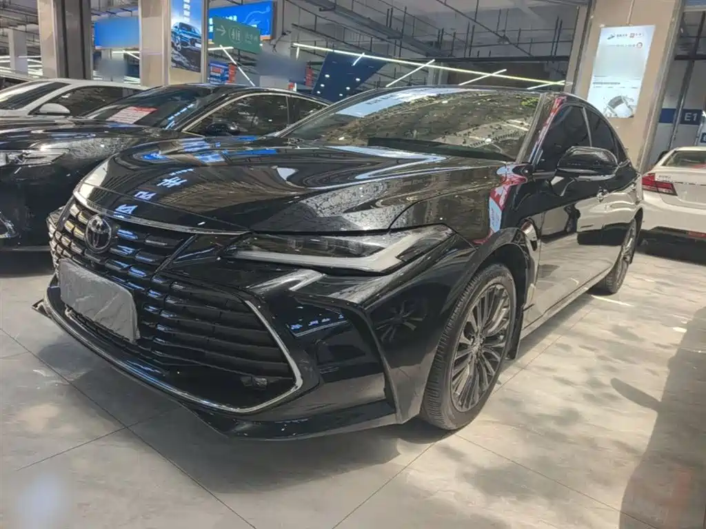 Toyota Avalon 2023 — фото 1