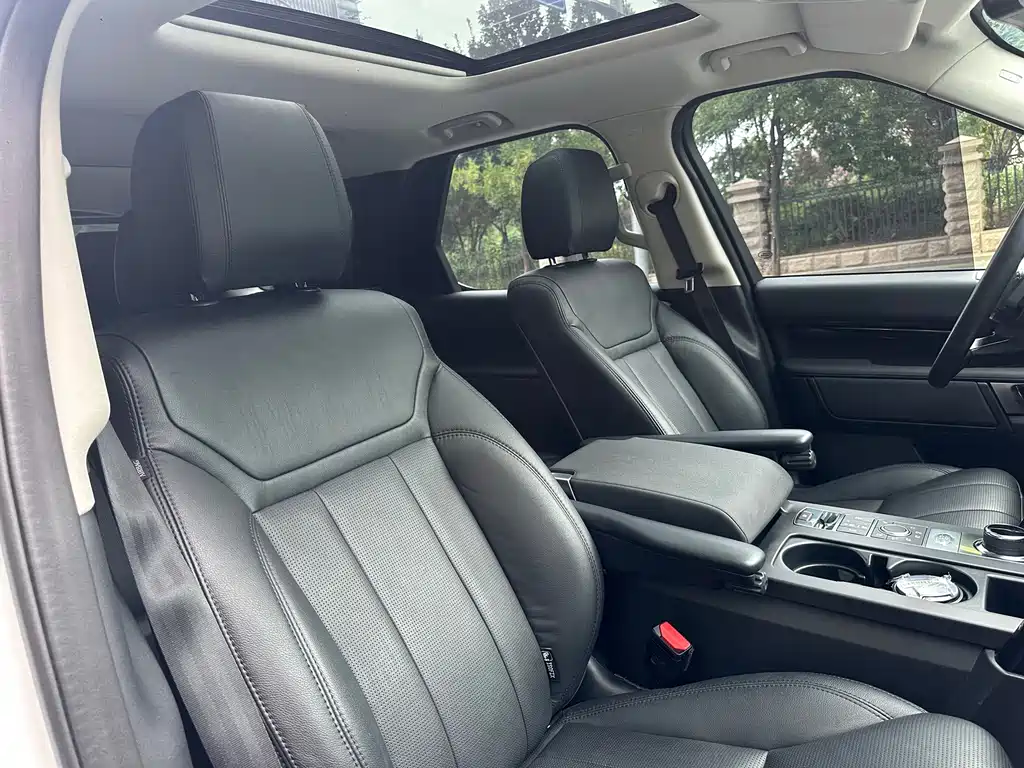 Land Rover Discovery 2019 — фото 19